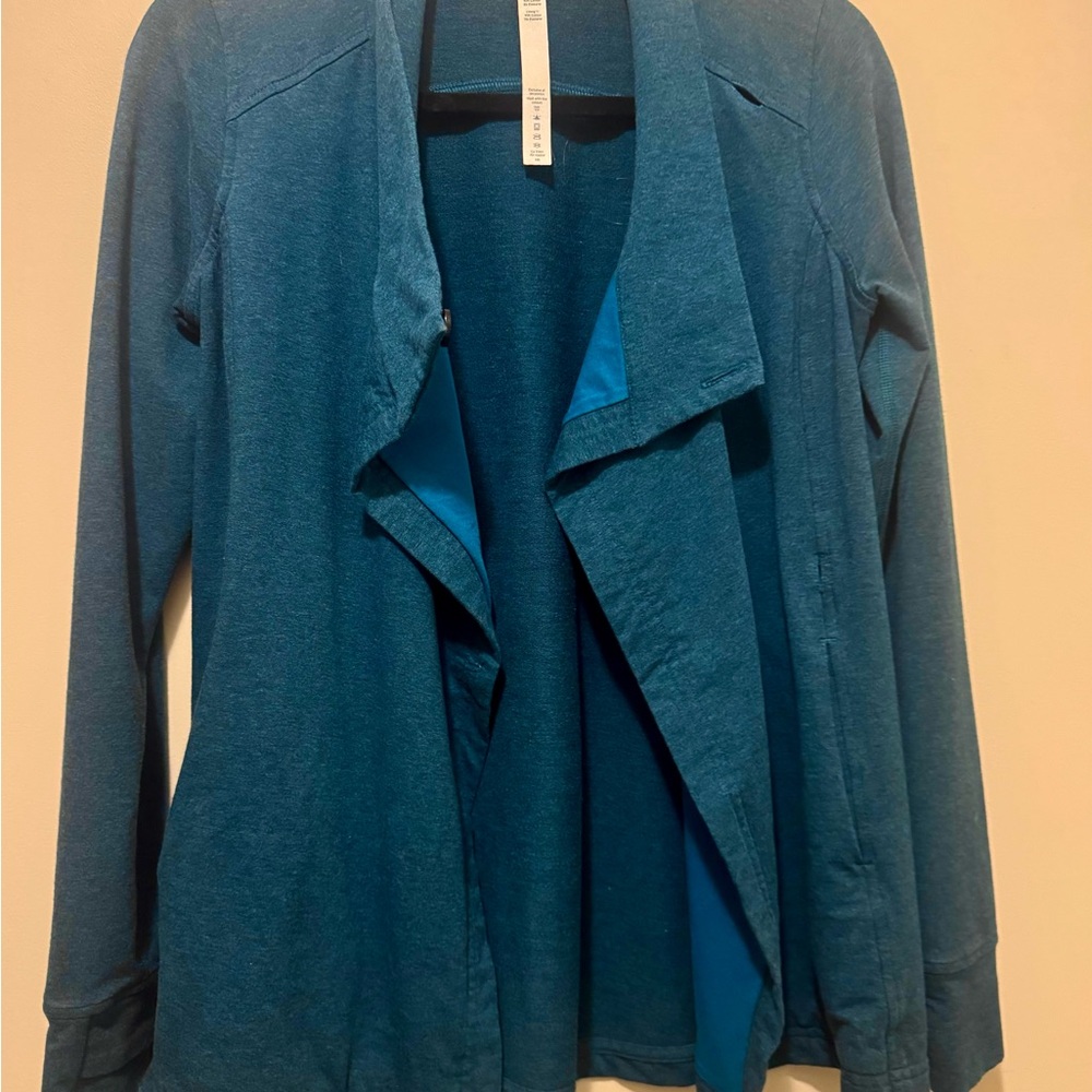 Lululemon Coast Wrap II - Picture 10 of 11
